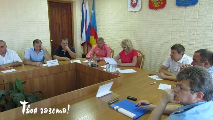 Сессия горсовета Алушты, 30.06.2015. "Твоя газета!" — новости Алушты.